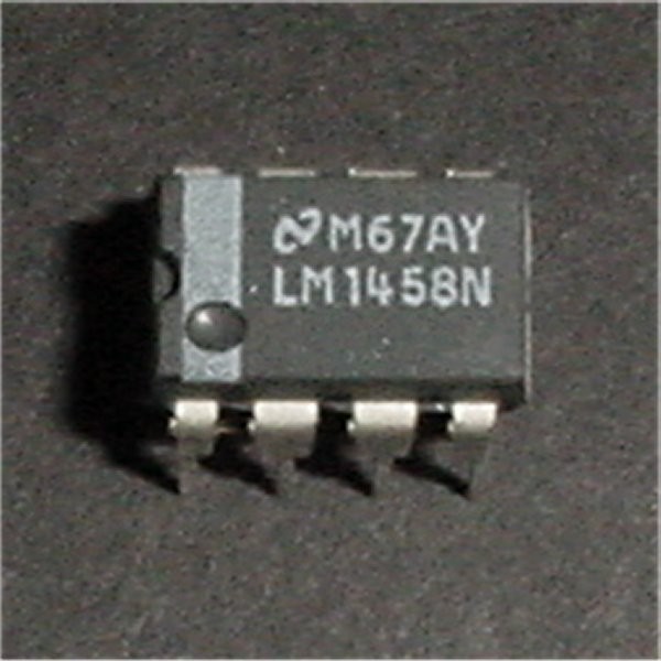 LM1458